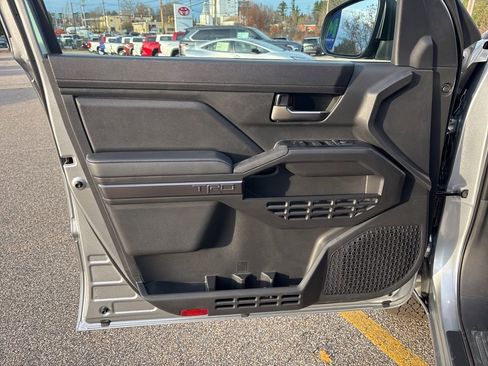 New 2025 Toyota Tacoma TRD Off-Road image 18