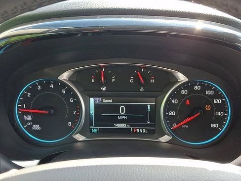 Used 2018 Chevrolet Traverse LT FWD image 19