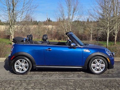 Used 2014 MINI Cooper S image 12