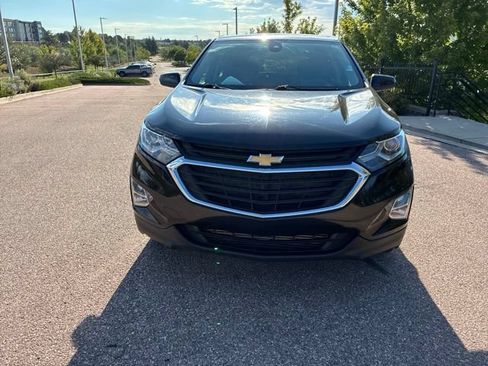 Used 2021 Chevrolet Equinox LT FWD image 2