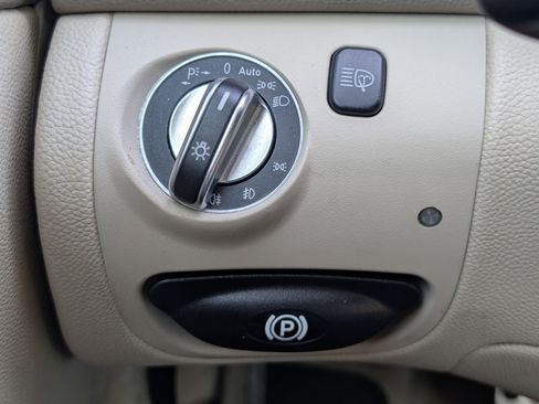 Used 2004 Mercedes-Benz SL 500 image 19