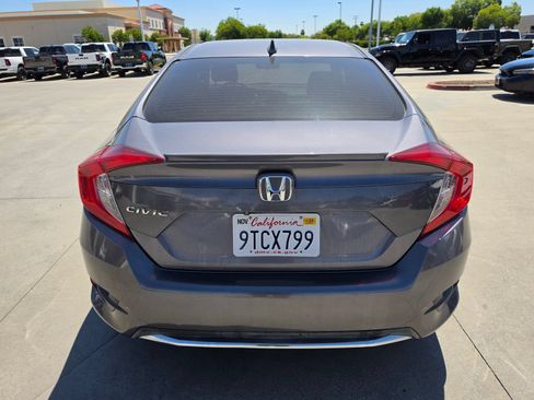 Used 2019 Honda Civic EX image 5
