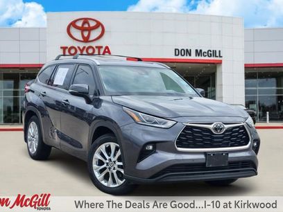 Used 2023 Toyota Highlander Limited