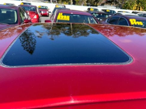 Used 2011 Cadillac DTS Luxury image 27