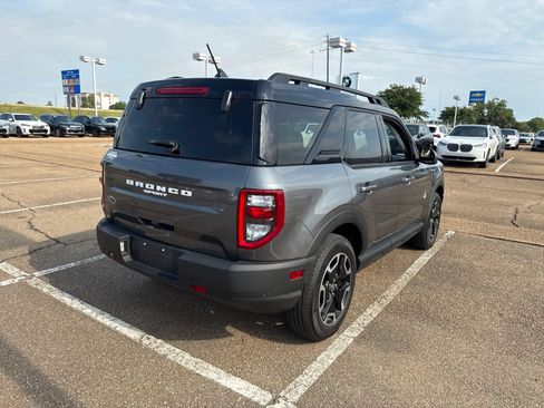 Used 2024 Ford Bronco Sport Outer Banks w/ Tech Package AWD/4WD image 5