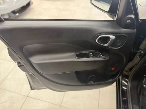Used 2018 FIAT 500L Lounge FWD image 13