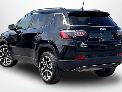 Used 2022 Jeep Compass Limited AWD/4WD image 5