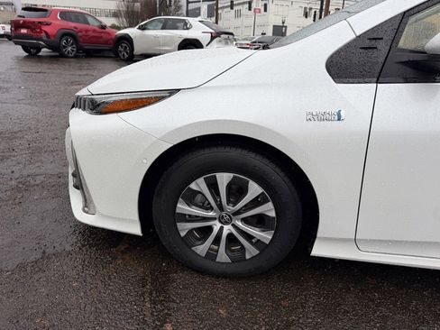 Certified 2021 Toyota Prius Prime Limited image 13
