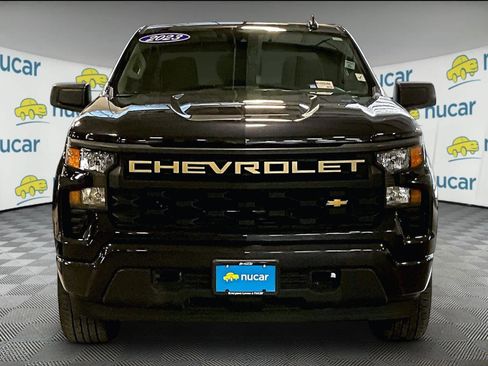 Used 2023 Chevrolet Silverado 1500 Custom image 2