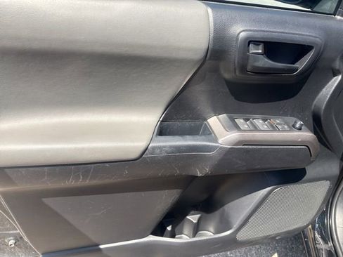 Certified 2021 Toyota Tacoma SR5 RWD image 25