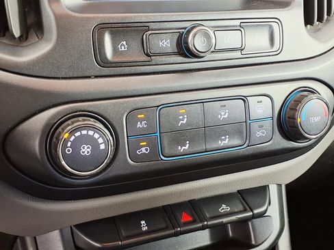 Used 2017 Chevrolet Colorado W/T w/ WT Convenience Package RWD image 19
