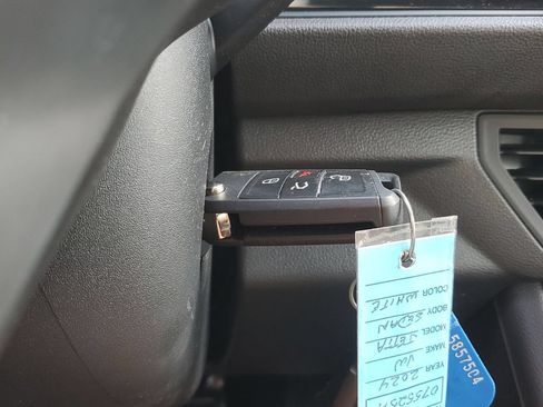 Certified 2024 Volkswagen Jetta Sport FWD image 30