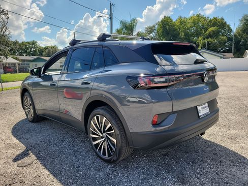 New 2025 Volkswagen ID.4 Pro image 8