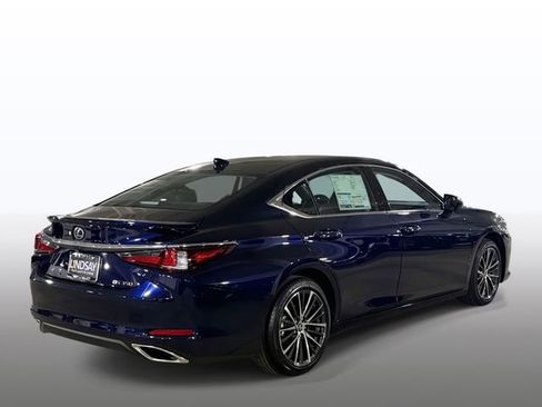 New 2025 Lexus ES 350 350 image 9