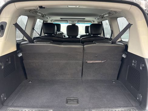 Used 2011 INFINITI QX56 4WD w/ Deluxe Touring Pkg image 7