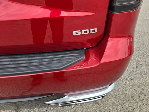 Used 2024 Cadillac Escalade ESV Premium Luxury image 7