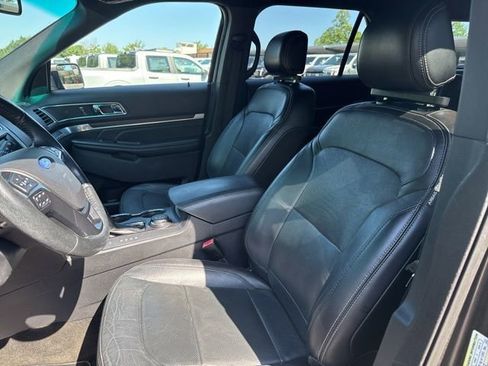 Used 2017 Ford Explorer Limited AWD/4WD image 9