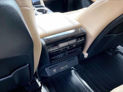 Used 2023 Acura MDX FWD w/ Technology Package image 29