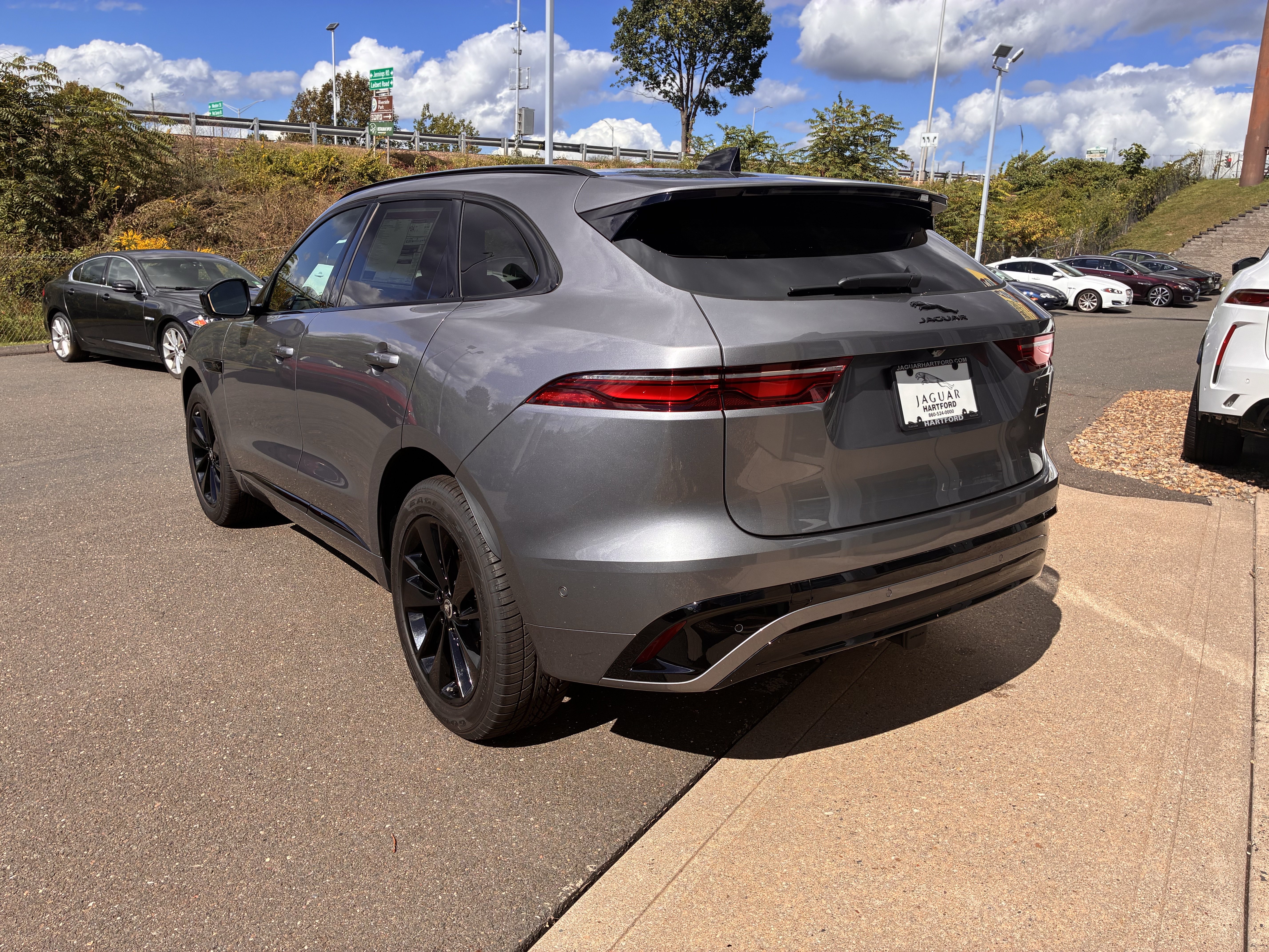 Used 2026 Jaguar F-PACE R-Dynamic S AWD/4WD image 9