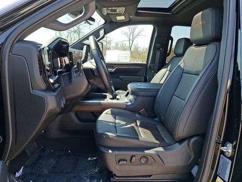 Used 2024 Chevrolet Silverado 3500 High Country w/ High Country Premium Package AWD/4WD image 15
