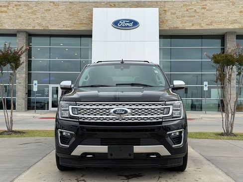 Used 2021 Ford Expedition Platinum AWD/4WD image 2