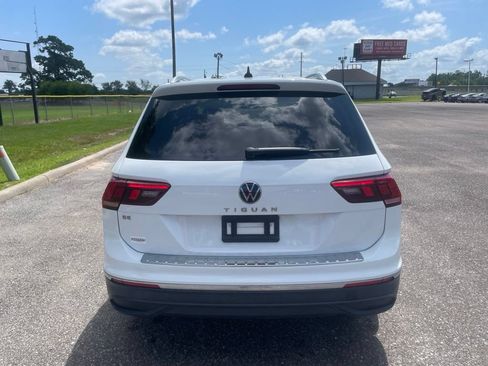Used 2024 Volkswagen Tiguan SE FWD image 6