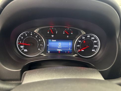 Used 2024 GMC Terrain SLE w/ Driver Convenience Package image 22