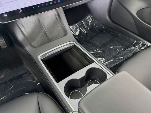 Used 2022 Tesla Model 3 RWD image 5