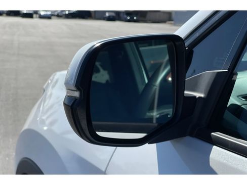Used 2023 Honda Passport EX-L image 11