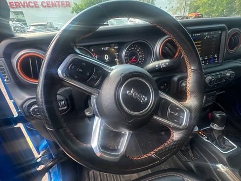 Used 2022 Jeep Gladiator Mojave w/ LED Lighting Group AWD/4WD image 4