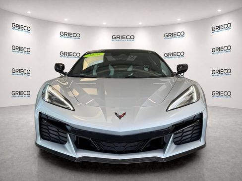 Used 2026 Chevrolet Corvette Z06 w/ Stealth Interior Trim Package RWD image 2