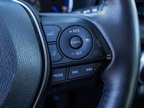 Used 2024 Toyota RAV4 AWD Hybrid image 16