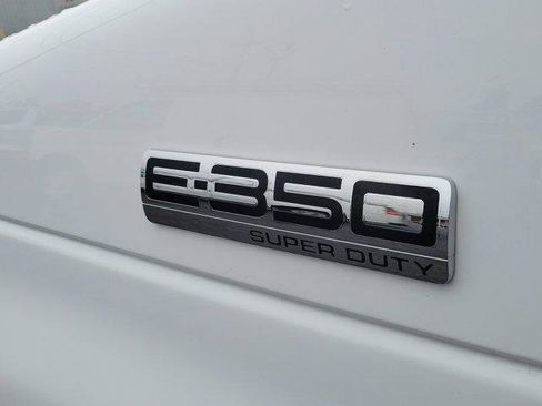 Used 2024 Ford E-350 and Econoline 350 Super Duty w/ Driver's Safety Package RWD image 6
