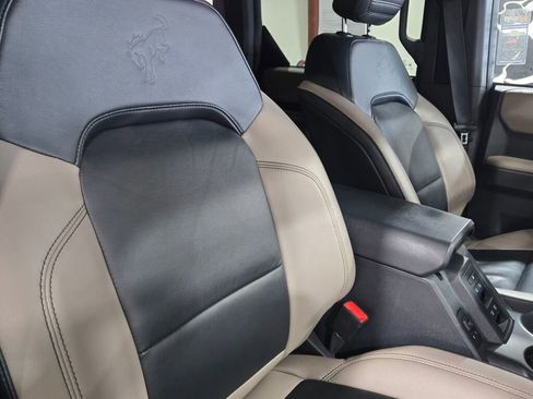 Used 2023 Ford Bronco Wildtrak image 8