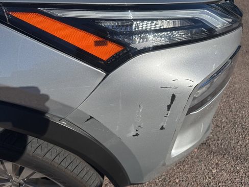 Used 2023 Nissan Rogue SV image 10