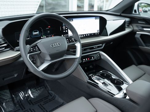New 2025 Audi Q5 Premium Plus image 10