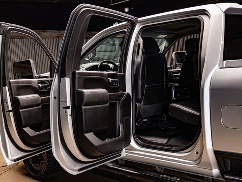 Used 2020 Chevrolet Silverado 2500 LTZ w/ LTZ Plus Package image 24