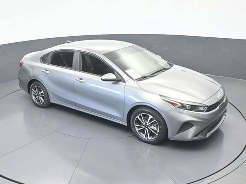 Used 2023 Kia Forte LXS image 45