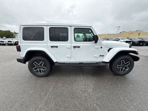 New 2027 Jeep Wrangler Unlimited Sahara AWD/4WD image 6