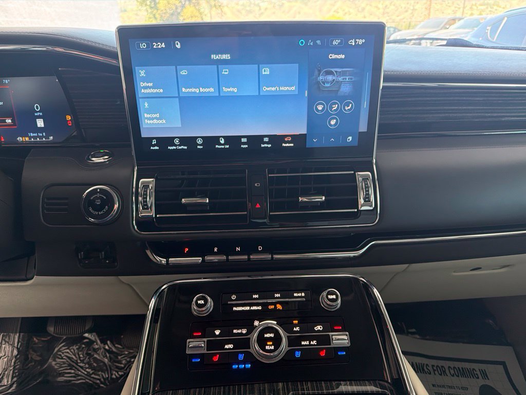 Used 2024 Lincoln Navigator Black Label AWD/4WD image 17