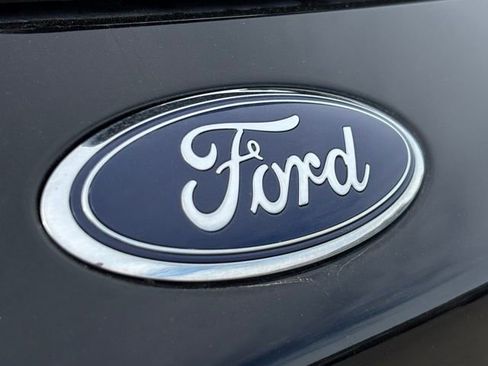 Certified 2022 Ford Escape Titanium w/ Class II Trailer Tow Package image 19