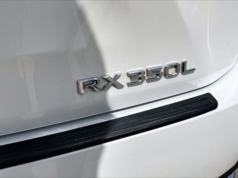 Used 2022 Lexus RX 350L FWD w/ Premium Package image 10