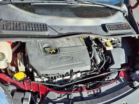 Used 2017 Ford Escape Titanium image 36