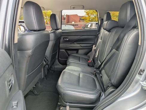 Used 2019 Mitsubishi Outlander SEL image 27