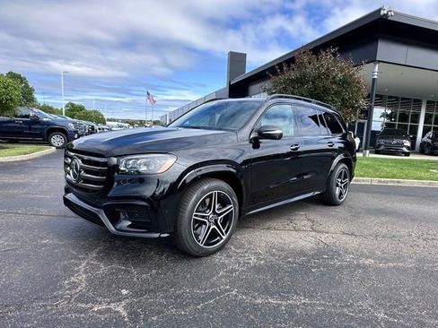 New 2026 Mercedes-Benz GLS 450 4MATIC image 4