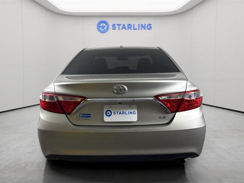 Used 2017 Toyota Camry XLE image 7