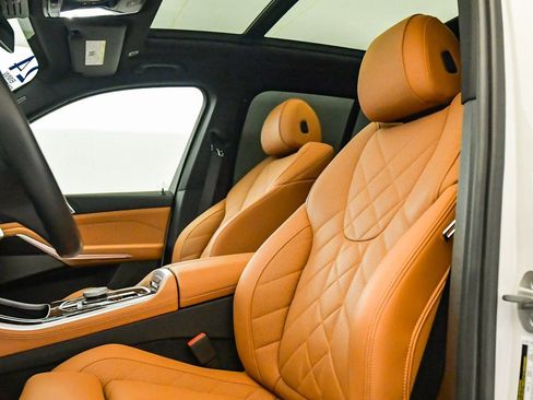 Certified 2024 BMW X5 xDrive40i w/ M Sport Package image 21