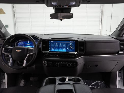 Used 2023 Chevrolet Silverado 1500 LT w/ Z71 Off-Road Package AWD/4WD image 29