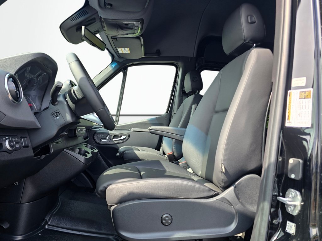 New 2026 Mercedes-Benz Sprinter 2500 image 11