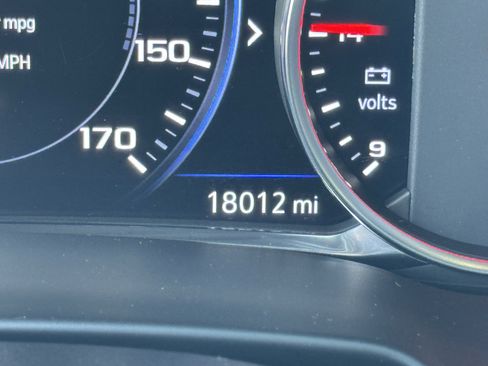 Used 2023 Chevrolet Blazer Premier image 24